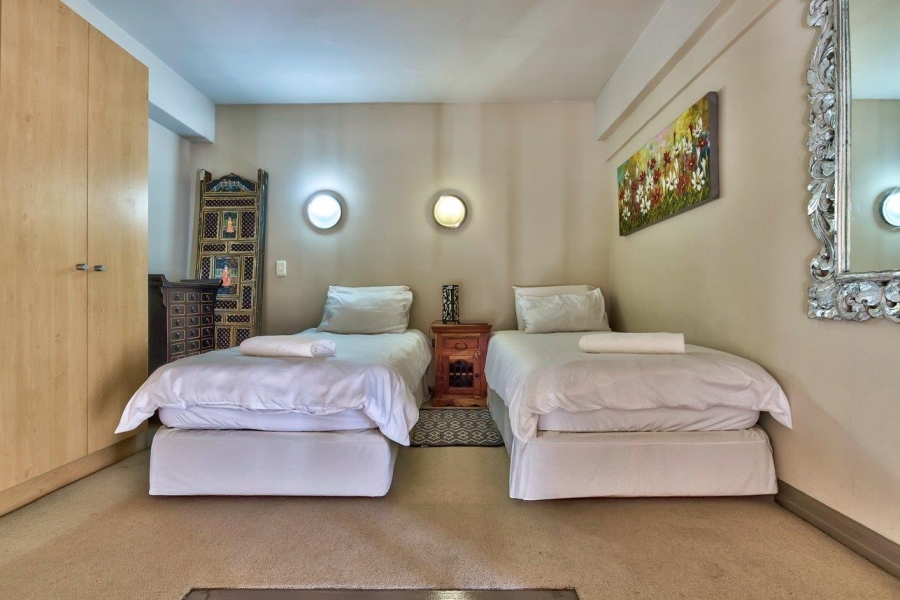 2 Bedroom Property for Sale in Cape Town City Centre Western Cape